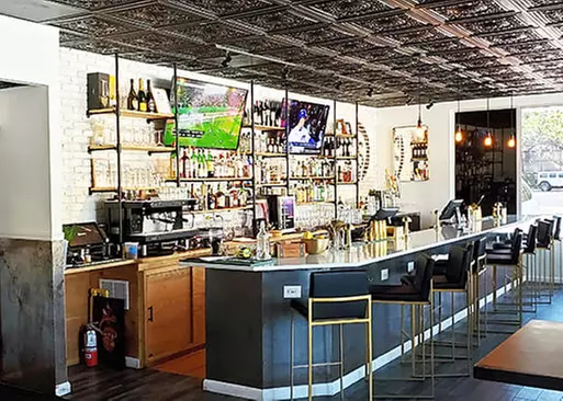 5% Cash Back at District South Kitchen & Craft