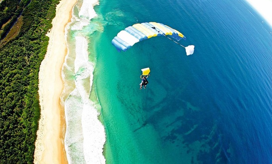 Image 8: From Sydney: Tandem Skydive Experience over Wollongong Beach