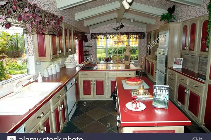 Combination Southfork Ranch and Dallas/JFK Highlights Tour