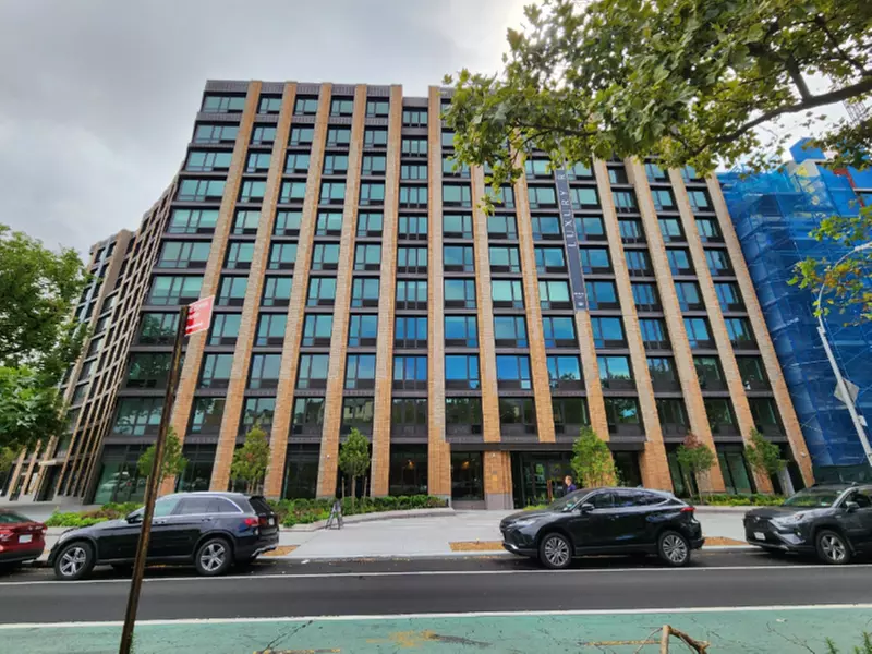 Parking at 1 Park Pt. Garage