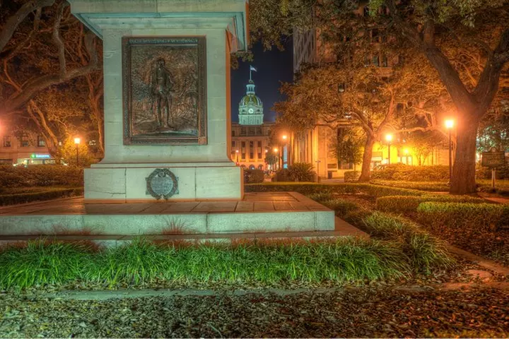 The Grave Tales Ghost Tour in Savannah