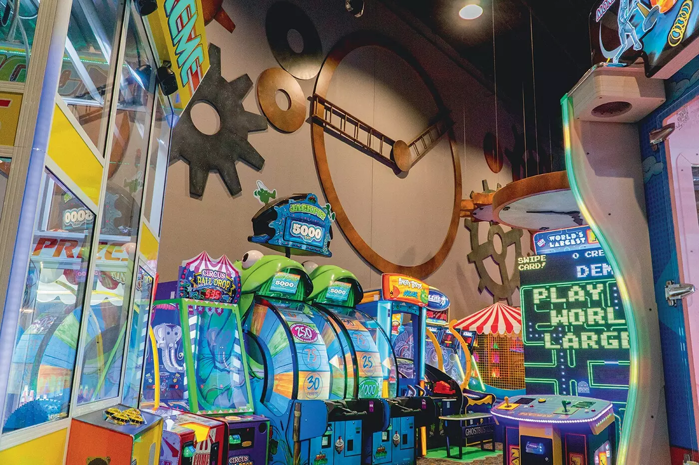 $15 For 1 Admission For 3-Hour Unlimited Play Wristband (Reg. $29.99) - Second Medium