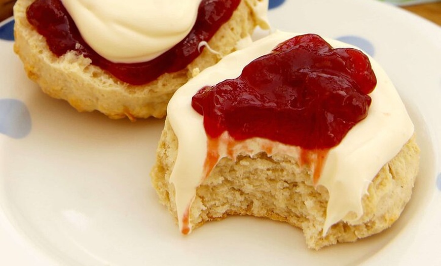 Image 3: Afternoon Tea Experience Cooking Class