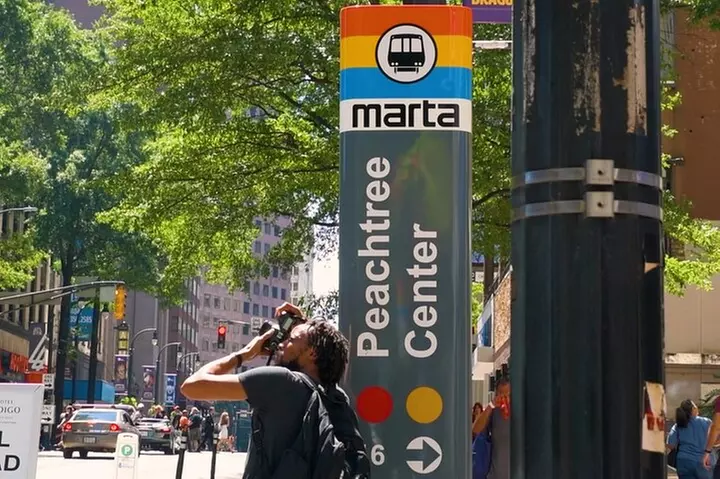 Atlanta Photo Walking Tour with Pics Taking