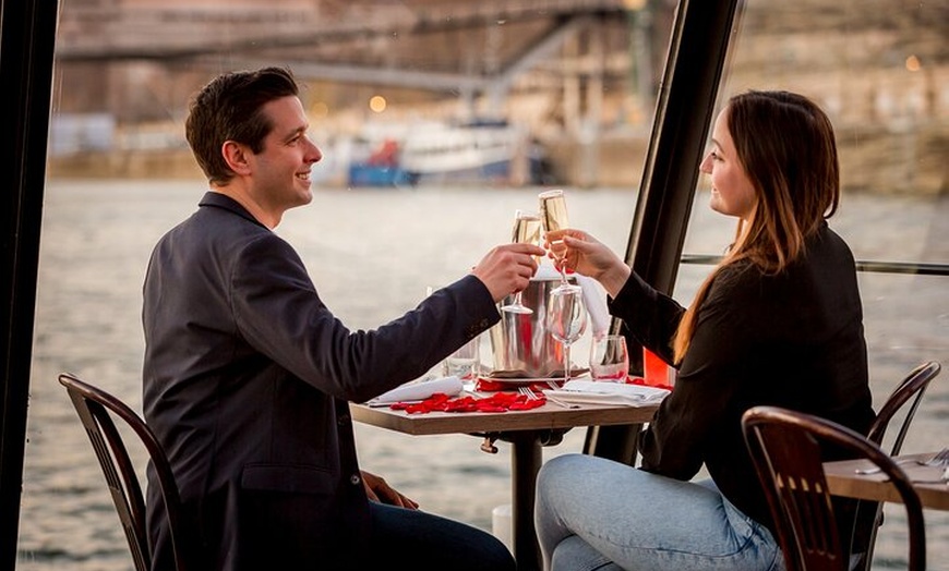 Image 26: Déjeuner-croisière sur la Seine avec repas gastronomique de 3 plats