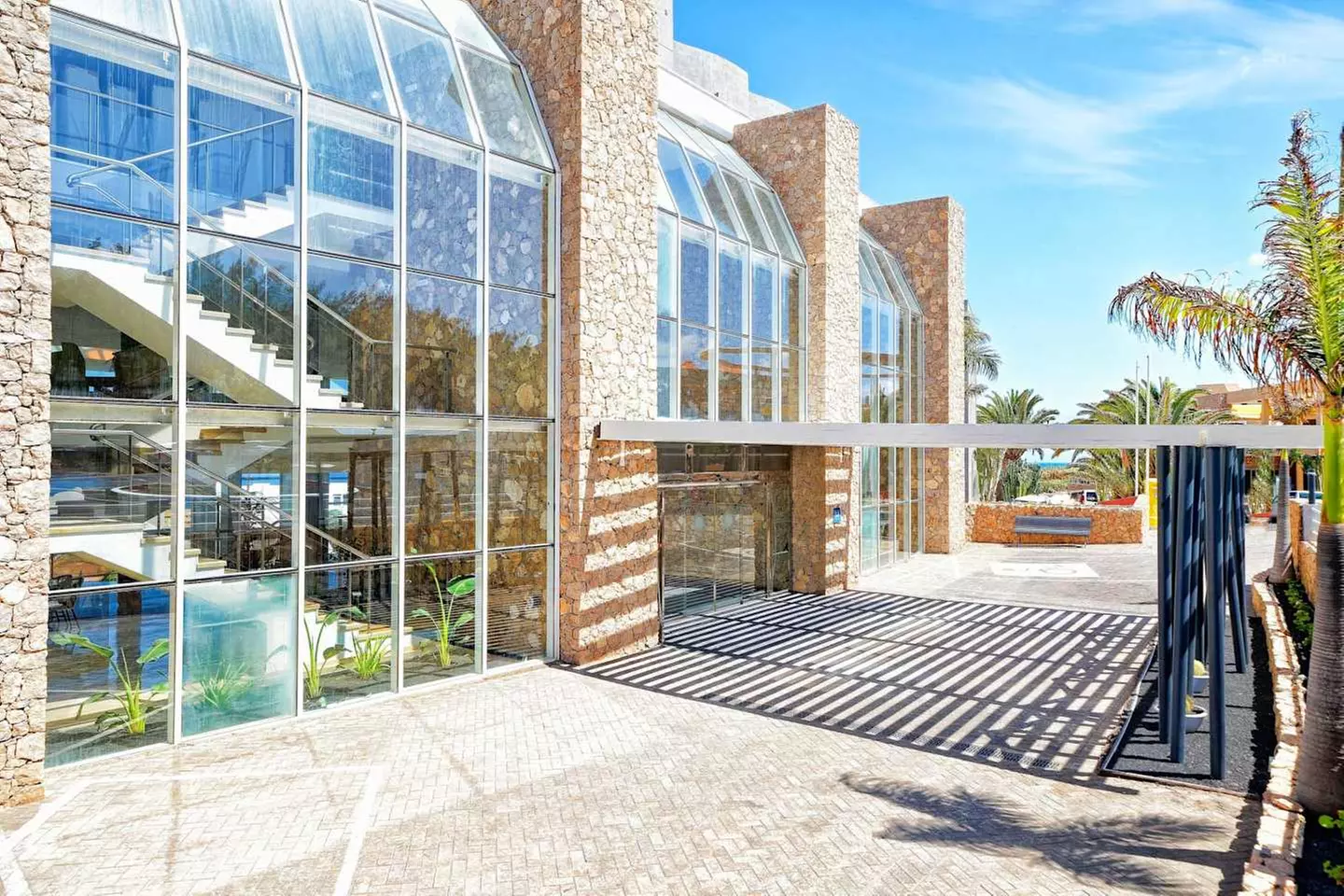 ✈ FUERTEVENTURA | Costa Calma - LABRANDA Golden Beach 3*, 4 Nächte - Außenpool - Primary Image