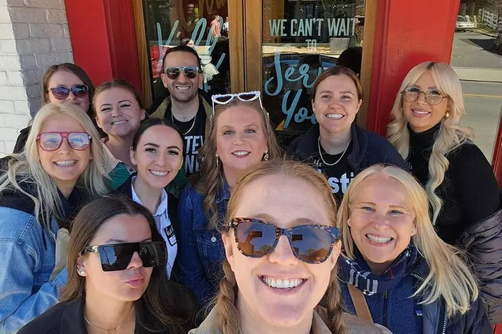 Nashville: Food Tour with 5+ Tastings of Local Delicacies