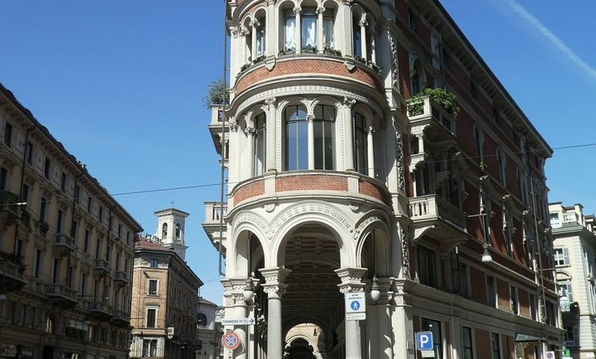 Image 3: Tour guidato a piedi delle principali attrazioni di Torino tra cui ...