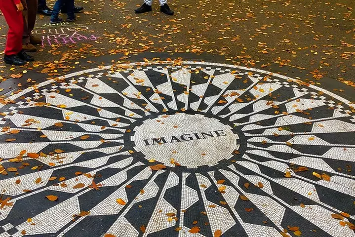 Half-Day Hell's Kitchen Food Tour and Central Park Stroll