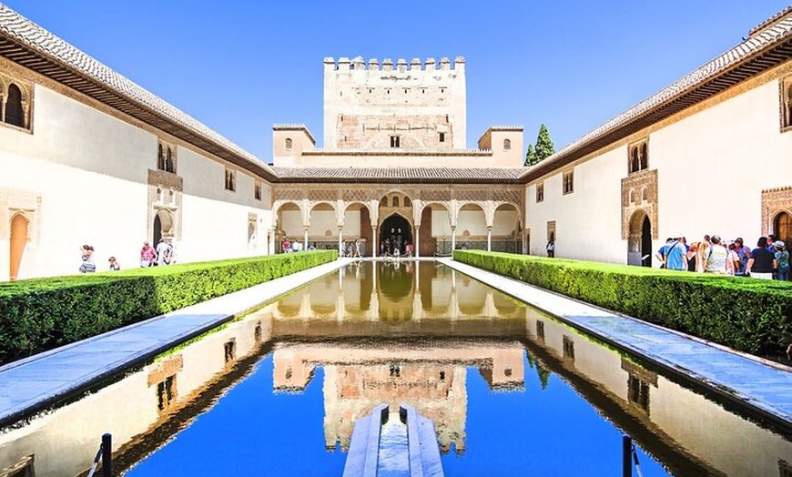 Image 2: Granada: visita guiada a la Alhambra, incluidos los palacios nazaríes