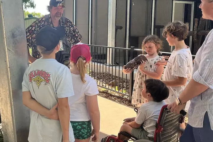 Time Safaris Ghost, Murder and Jack the Ripper Walk Rockhampton