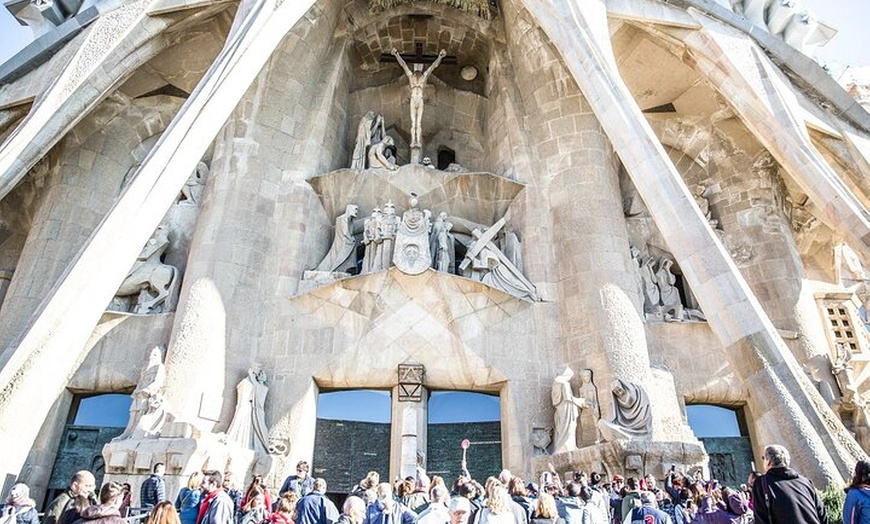 Image 5: Recorrido guiado rápido por la Sagrada Familia