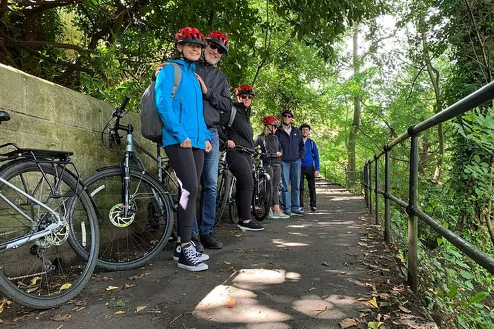 Edinburgh City Bike Tour - Choice of E-Bike or Manual
