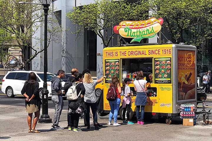 New York's Classic Eats Lower East Side Food Tour