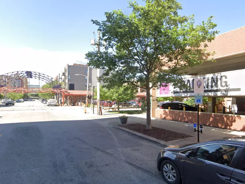 Parking at 101 SW. 4th St. Garage
