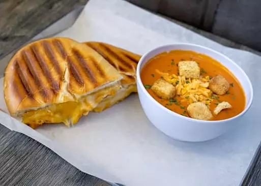 5% Cash Back at Slam Dunk Sandwiches
