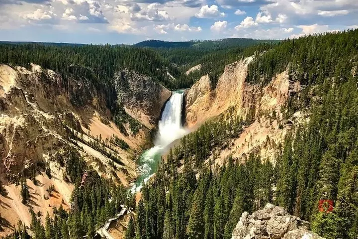 Self-Guided Audio Driving Tour in Yellowstone and Grand Teton