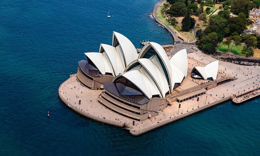 Image 3: Private Helicopter Flight Over Sydney & Beaches for 2 or 3 people -...