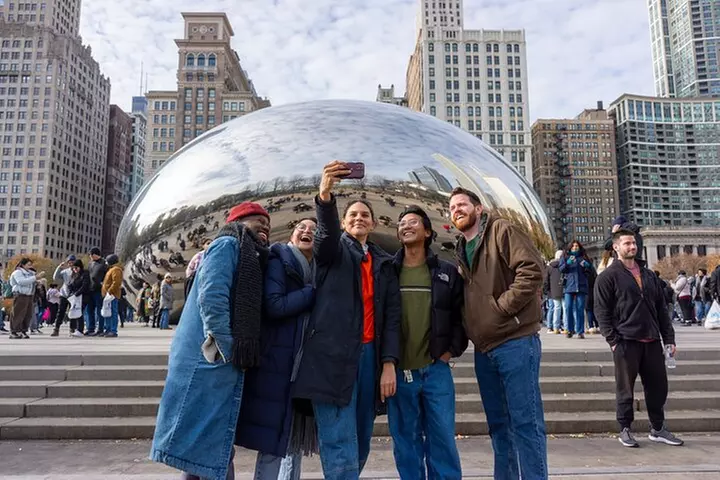 Chicago: Downtown Loop & Millennium Park 2 Hour Walking Tour