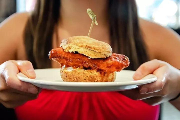 Dallas Food Tour with 5 Local Food Tastings in Deep Ellum Area