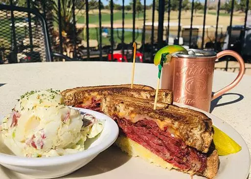 5% Cash Back at Fat Willy's Family Sports Grill - Primary Image
