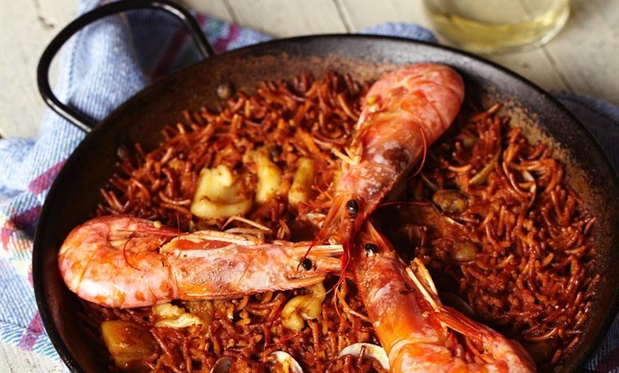 Image 10: Clase de cocina con paella Las Ramblas y el mercado de la Boquería ...