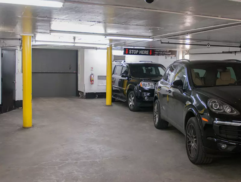 Parking at iPark - 75 Wall Garage Corp.