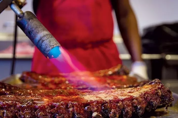 Private St. Louis Gastronomy Tour (BBQ Joints & Breweries)