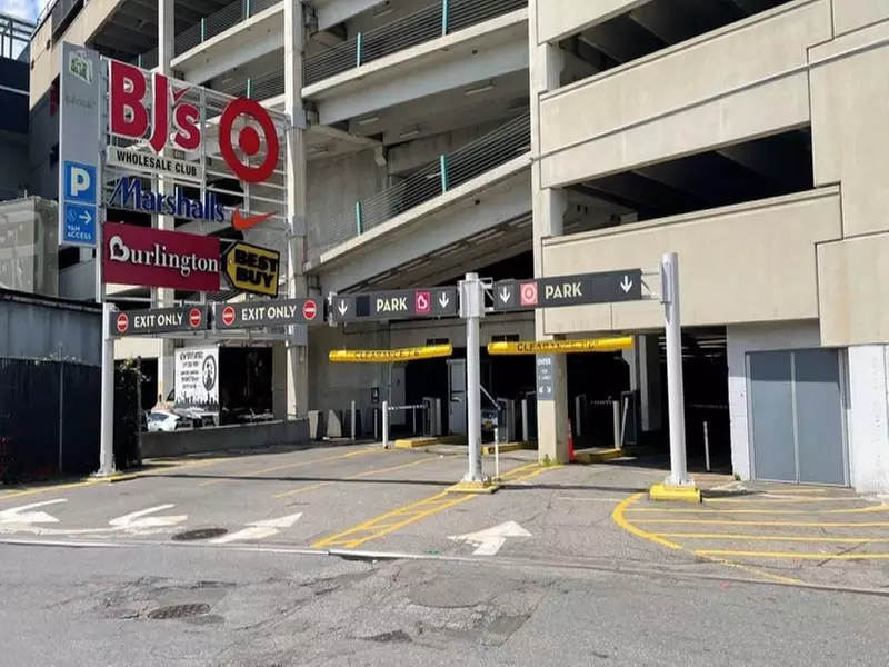 Parking at (SP+) - SkyView Garage - Second Medium