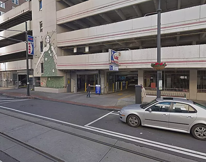 Parking at 100 Luckie St. NW. Garage