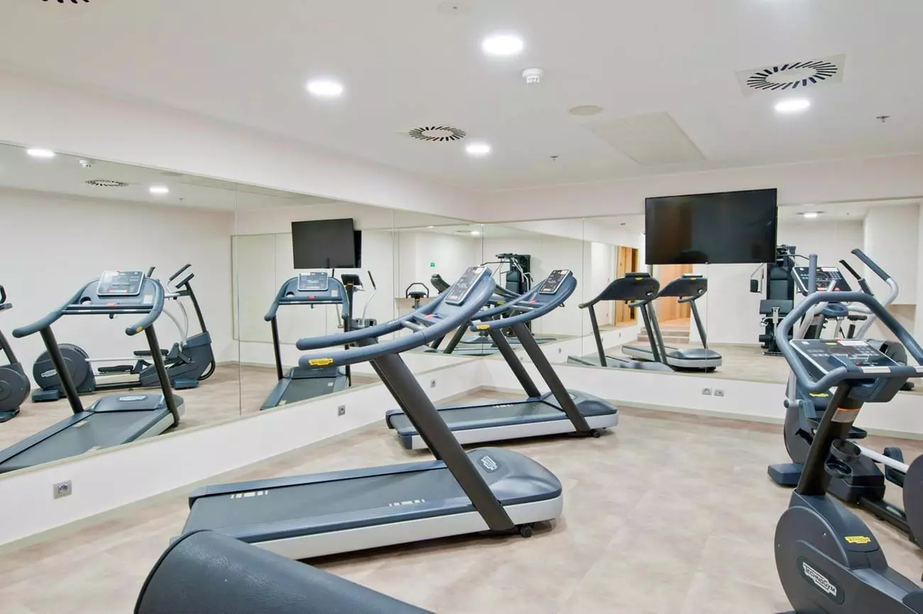 ✈ REPUBLIKA CZESKA | Praga - Hotel Royal Prague 4*, 2 nocy - City b...