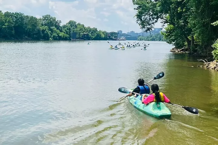 Skyline Kayak Rental in Downtown Nashville with Shuttle