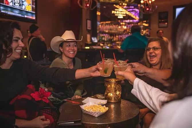 Las Vegas: Fremont Street Experience Evening Drink Tour - Primary Image