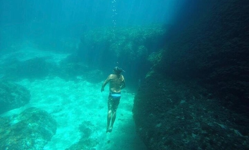 Image 10: 3 Ore Tour in Barca alle Grotte di Santa Maria di Leuca