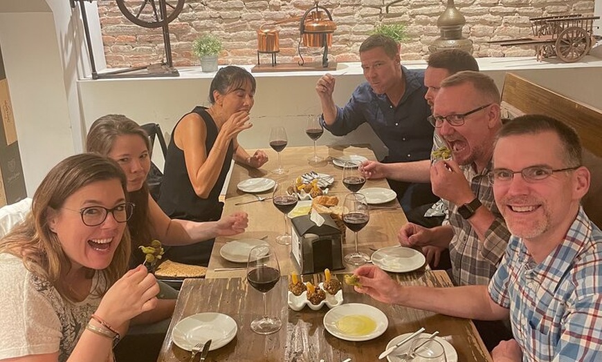 Image 3: Basque Best Bites -Viaje gastronómico y vinícola #1 por Bilbao