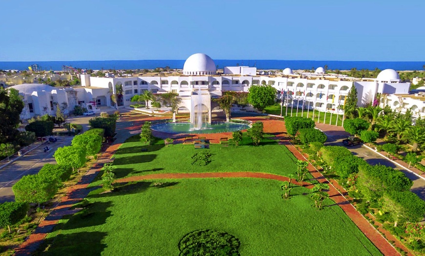 Image 17: ✈ TUNISIE | Djerba - Djerba Plaza Thalasso & Spa 4* - Piscines