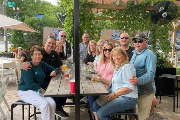 Small-Group History Tour Pub Crawl of Washington, D.C.