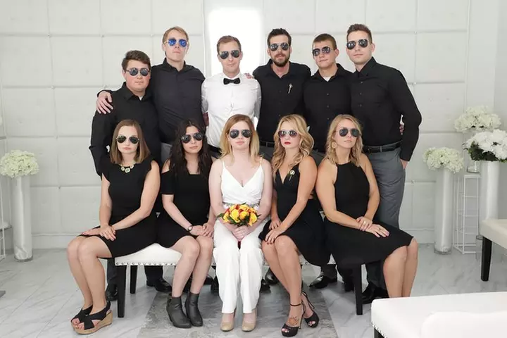 Las Vegas Wedding at Paradise Wedding Chapel