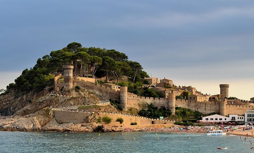 Image 6: Excursión privada por la Costa Brava y Tossa con recogida en el hot...