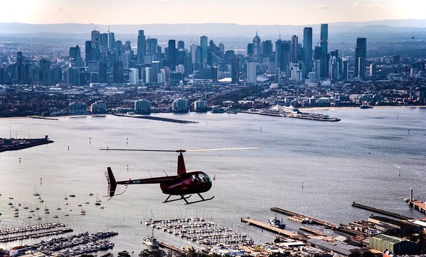 Image 5: Melbourne City Scenic Helicopter Ride