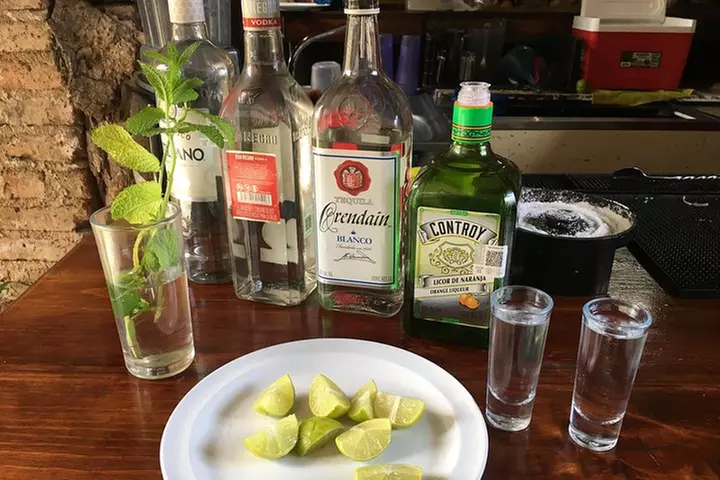 Puerto Nuevo Lobster, Margaritas and Mariachi Private Tour