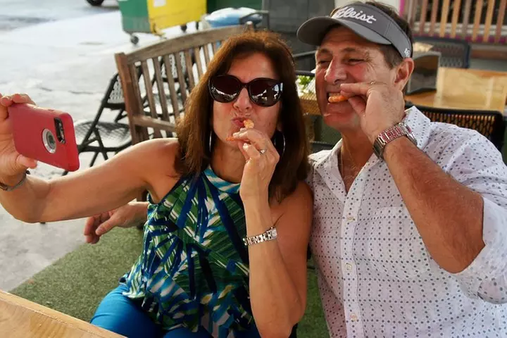 Key West Historic Seaport Food & Walking Tour