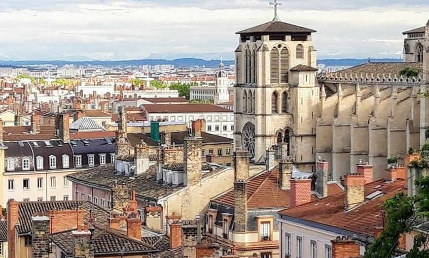 Image 3: Les incontournables de Lyon et ses secrets (visite à pied en petit ...