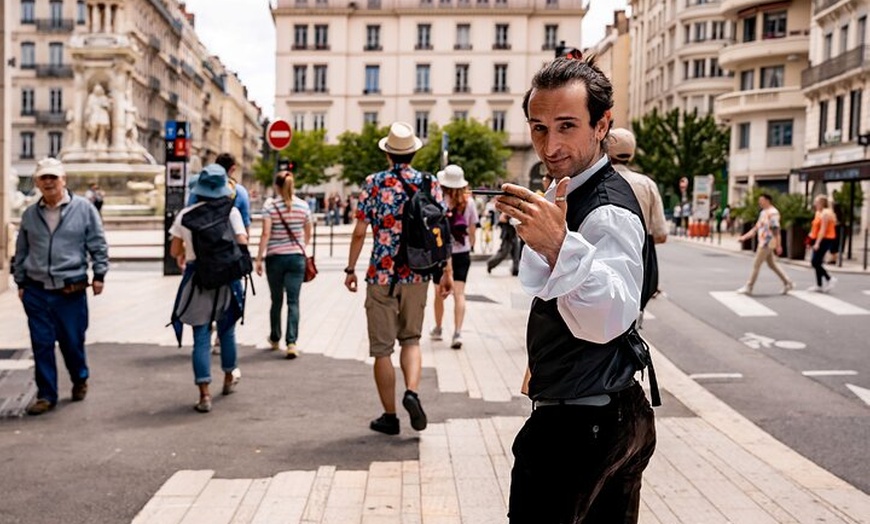 Image 5: Lyon sous la révolution avec une visite guidée amusante dirigée par...