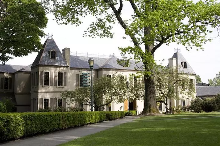 Seattle Wine & Snoqualmie Falls Highlights Tour