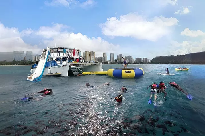 Oahu 5-in-1 Deluxe Cruise: Turtle Snorkeling & Ocean Activities