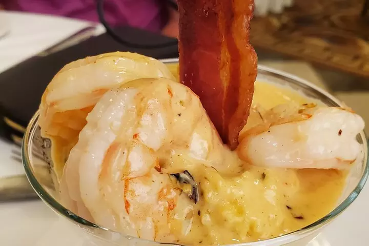 Small-Group Walking Tour in Greenville with Breakfast
