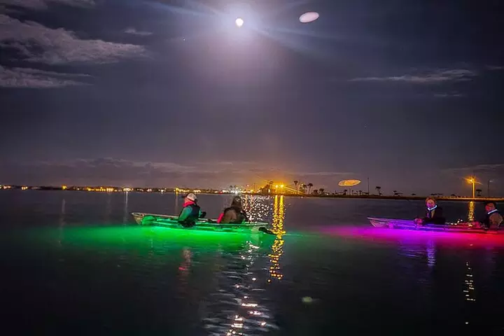 Glowing Kayak Tour Rockport - Little Bay