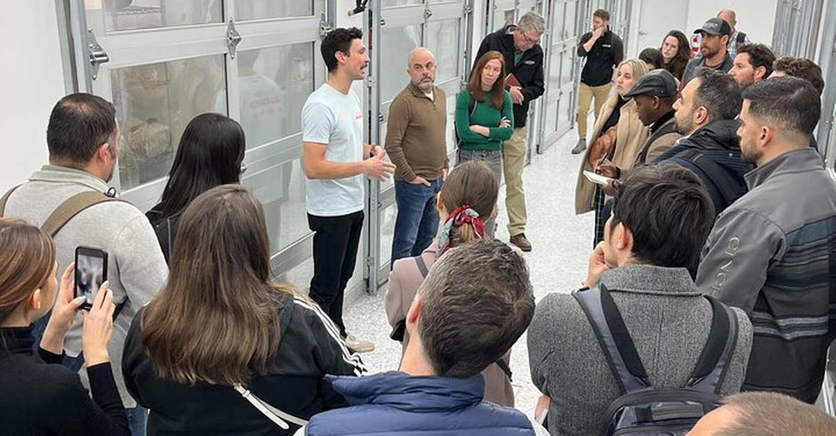 Explore Chicagos Indoor Mushroom Farm Experience