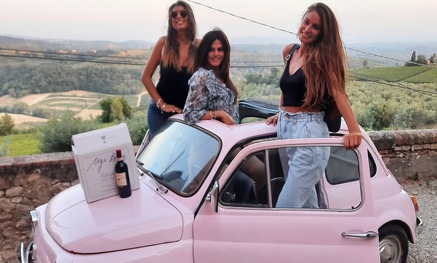 Image 10: Degustazione di vini presso una cantina medievale in Chianti - Toscana
